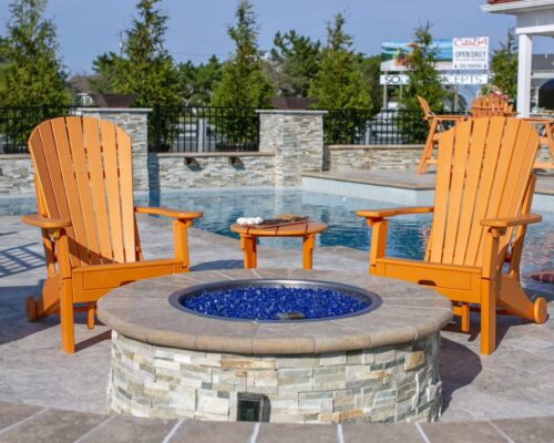 seating aread with foot spa by ashton pools by design