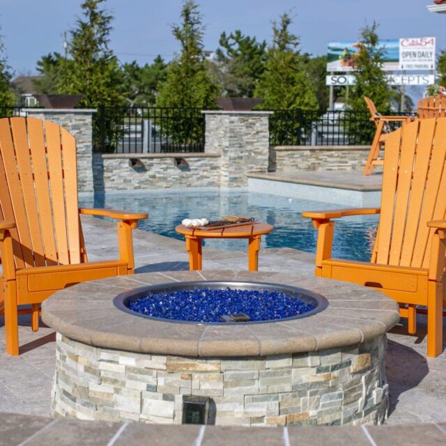 seating aread with foot spa by ashton pools by design