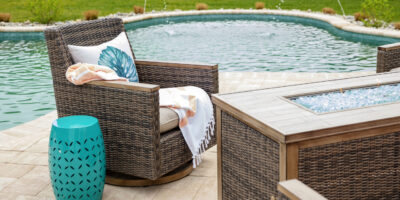 Cozy Seating Area in front of pool
