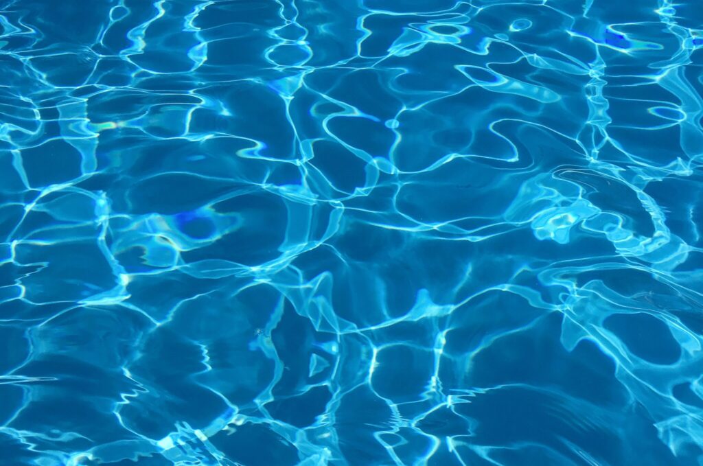 chlorine water pool